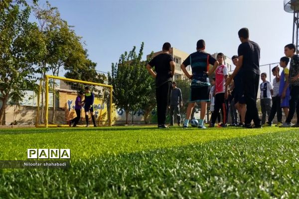 اجرای طرح نور چشم و اردوی مثبت هشتادی‌ها در دبیرستان شهید نواب صفوی ملارد