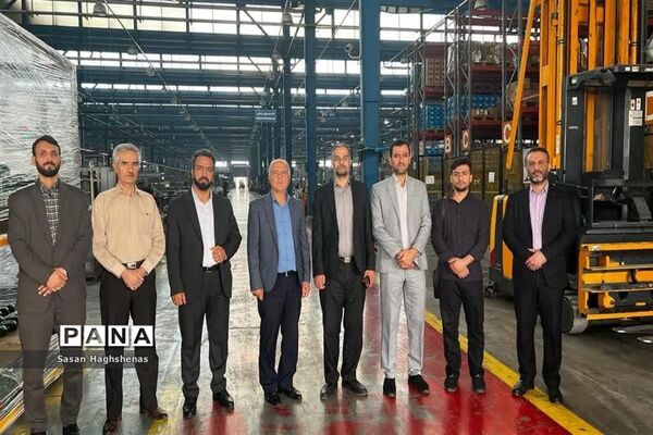 بازدید مدیرکل فنی و حرفه‌ای و کاردانش وزارت آموزش و پرورش از خط تولید شرکت الکتروژن اسلامشهر