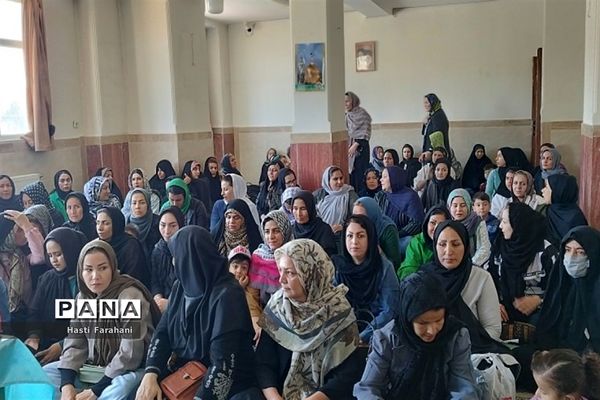 برگزاری جلسه انتخابات انجمن اولیا و مربیان در شهرستان‌ قرچک