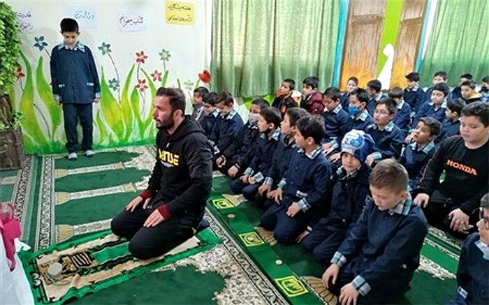 نمازخانه‌های مدارس رودهن فعالیت پویا و ثمربخش دارند