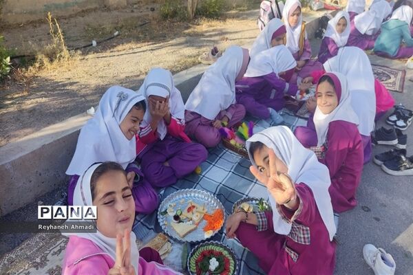 صبحانه سلامت در دبستان بوستان شهرستان بن