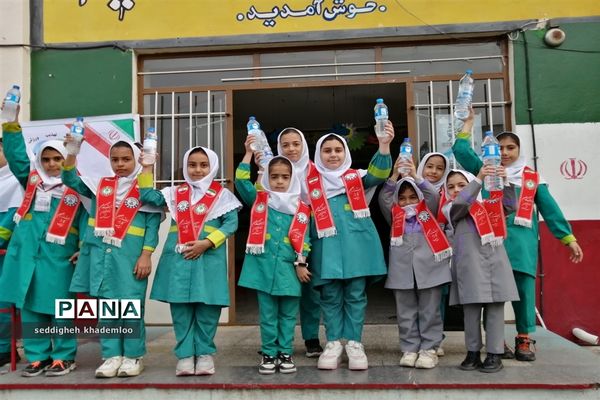 حمایت دانش‌آموزان دبستان شهیدان حجازی گلوگاه از مردم مظلوم غزه