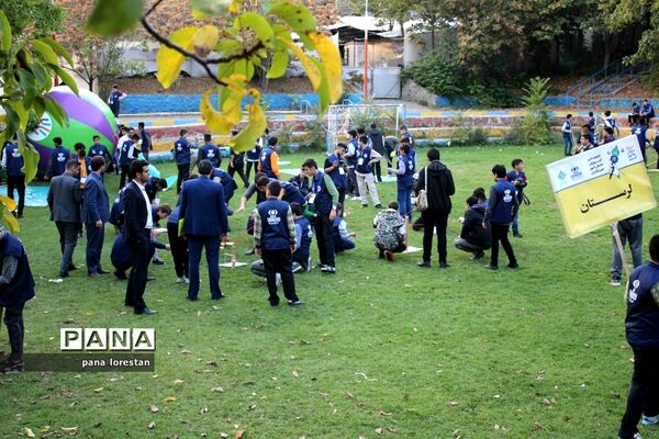 برگزاری بازی‌های تاما توسط دانش‌آموزخبرنگاران پانای لرستان در اردوگاه شهید باهنر تهران