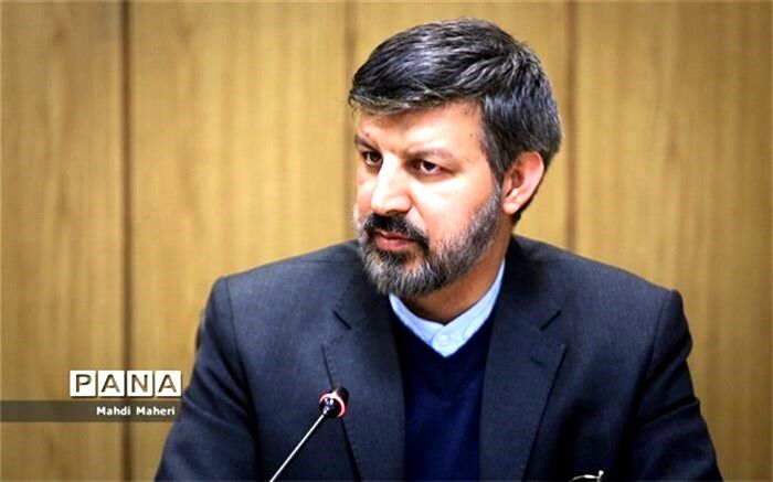دانش‌آموزخبرنگاران برای یادگیری و پیشرفت به فضای مجازی بسنده نکنند