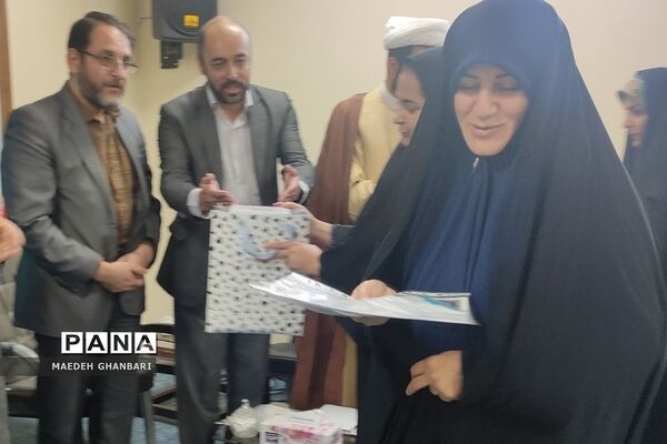 تقدیر از روحانیون طرح امین شهرستان‌پردیس