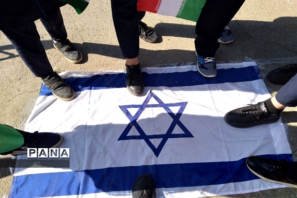 زنگ  همبستگی  با مردم مظلوم فلسطین در مدارس شهرستان‌قدس