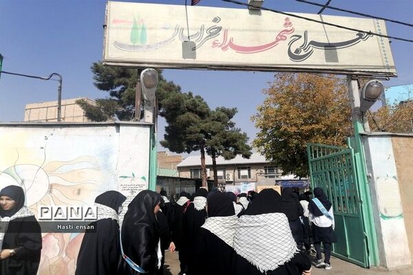 بازدید از معراج شهدا خراسان رضوی توسط دانش آموزان دبیرستان محجوب