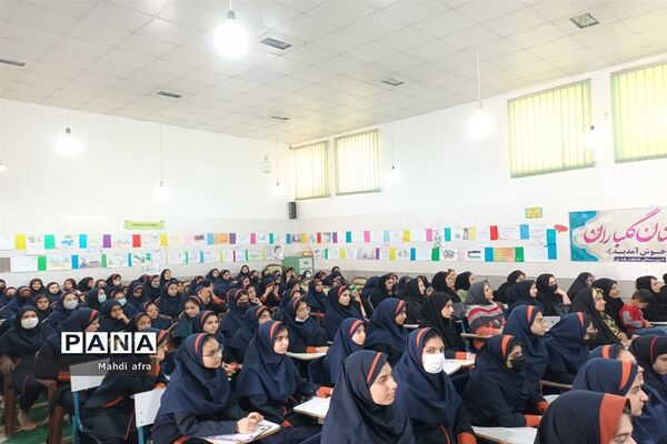 نواخته شدن زنگ هفته پیوند اولیا و مربیان در مدارس شهرستان بهبهان