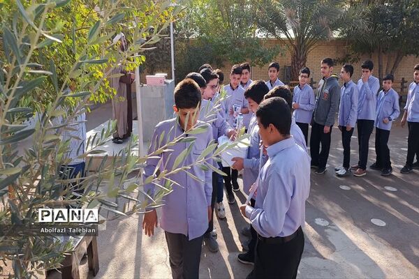 پویش طوفان آب دانش‌آموزان اشکذری