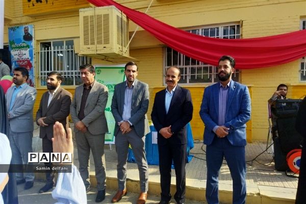 جشن هفته سلامت‌روان در مدرسه ریحانه النبی در شهرستان قرچک