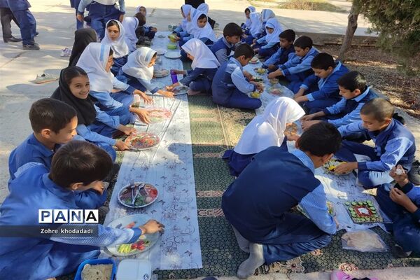 روزجهانی غذا در دبستان ابن مظاهر خاتم