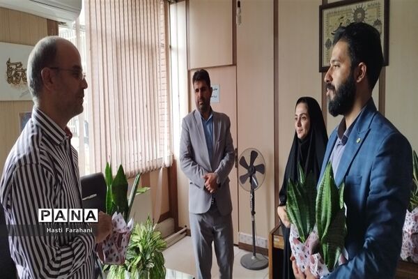 تقدیر از اعضای کمیته روانی اجتماعی توسط همیاران مشاوره قرچک