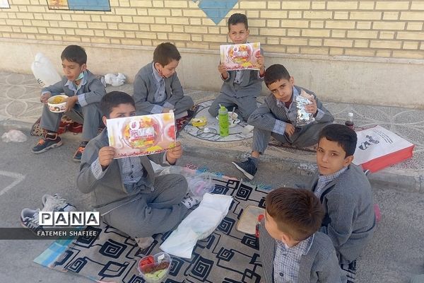 برگزاری روز جهانی غذا در مدارس کهریزک