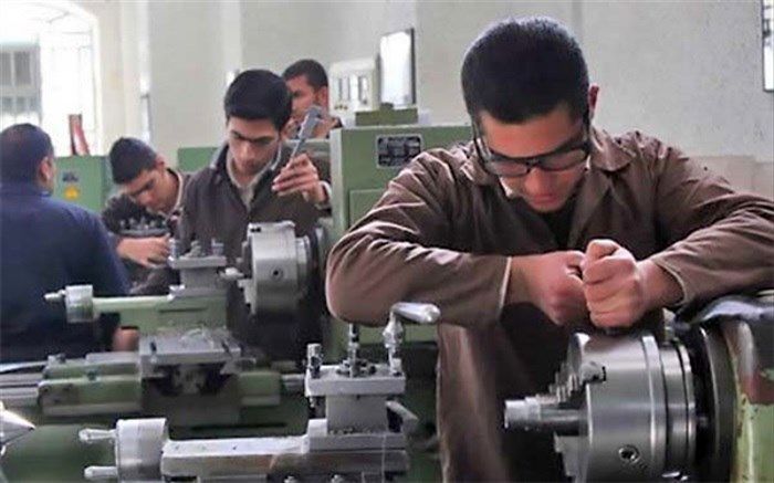 تامین نیروی تکنسین و ماهر در بازار کار با آموزش دانش‌آموزان