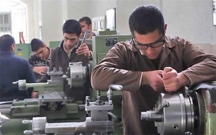 تامین نیروی تکنسین و ماهر در بازار کار با آموزش دانش‌آموزان