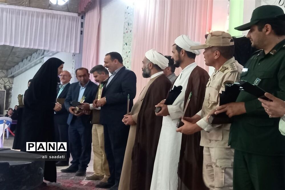 آیین تجلیل از نخبگان و افتخار آفرینان کنکور سراسری ۱۴۰۲ هزار مسجد-شهرستان کلات