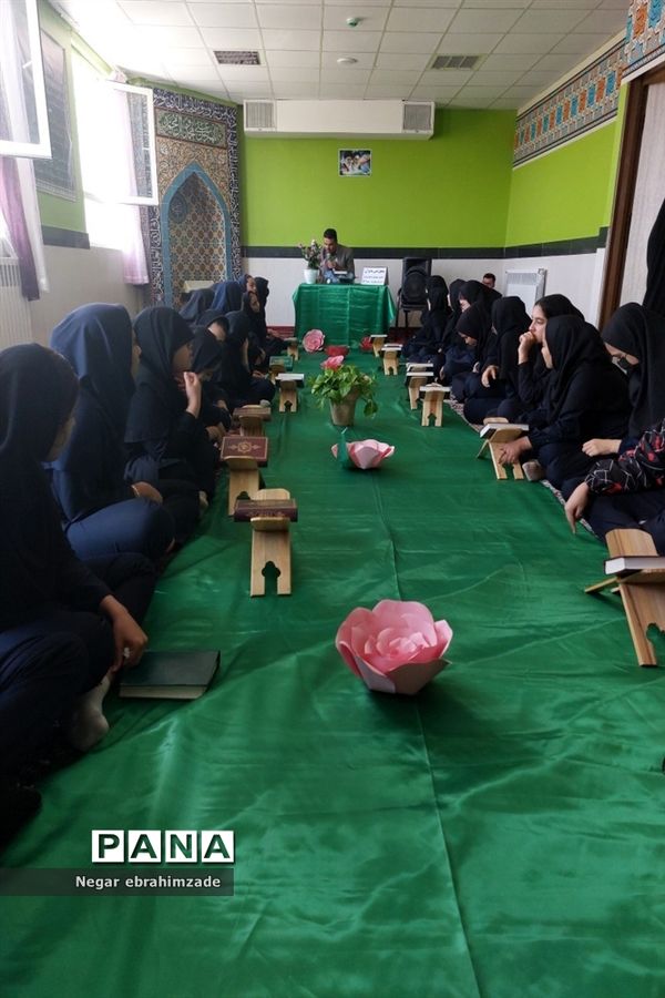 برگزاری محفل انس با قرآن به یاد شهدای نوجوان غزه در جاجرم