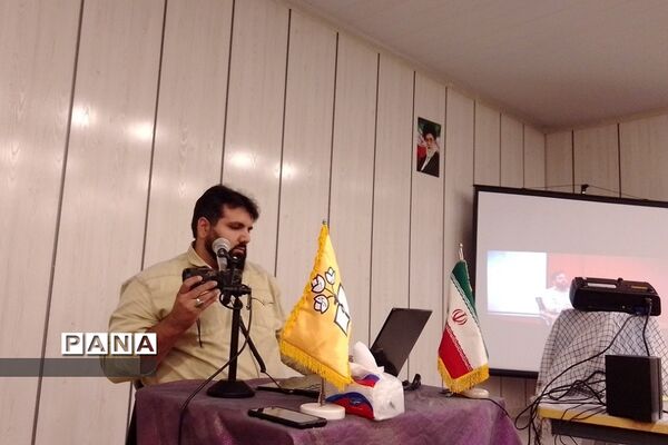 برگزاری کارگاه سواد رسانه و جنگ شناختی در آموزش و پرورش رودهن
