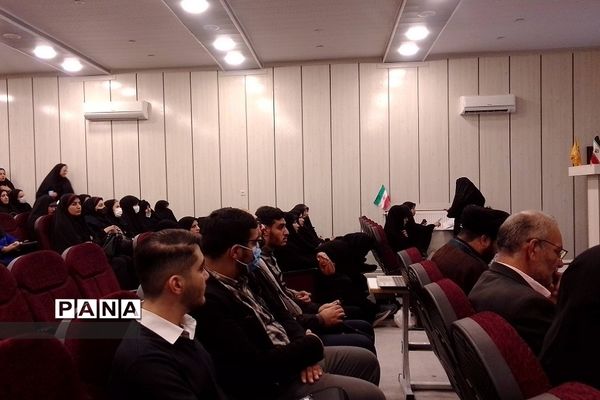 برگزاری کارگاه سواد رسانه و جنگ شناختی در آموزش و پرورش رودهن