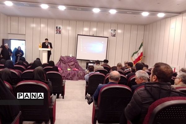 برگزاری کارگاه سواد رسانه و جنگ شناختی در آموزش و پرورش رودهن