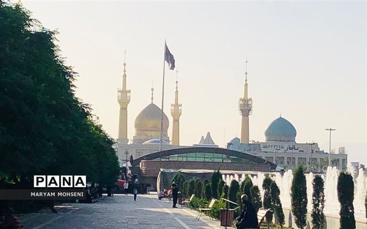 تجدید میثاق مسئولان انجمن اولیا و مربیان با آرمان‌های امام راحل