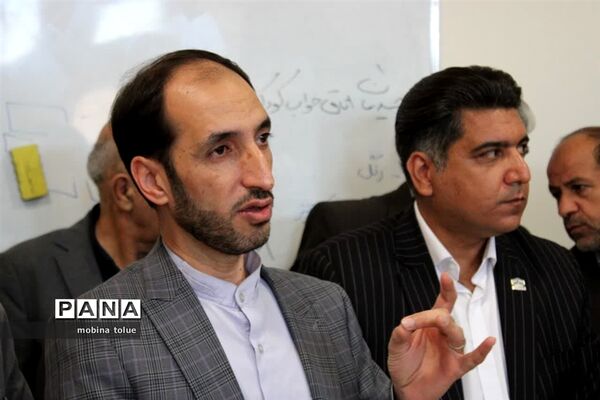 افتتاح هنرستان خیرساز کریمی زندی در ناحیه یک بهارستان