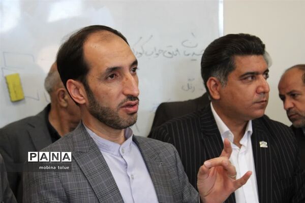 افتتاح هنرستان خیرساز کریمی زندی در ناحیه یک بهارستان
