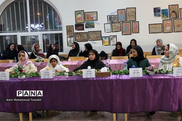 مشاعره نوجوانان دوستدار شعر و ادبیات فارسی