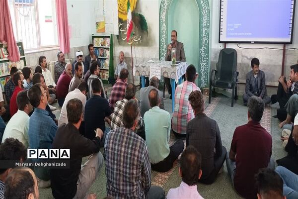 برگزاری جلسات انجمن اولیاء و مربیان در هفته پیوند اولیاء و  مربیان شهرستان مهریز