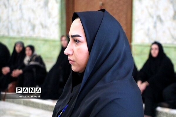 بزرگداشت هفته اولیا و مربیان و تجدید میثاق با آرمان‌های امام راحل در مرقد امام خمینی(ره)