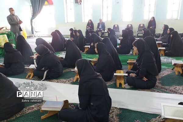 مراسم ولادت حضرت‌ عبدالعظیم حسنی(ع) در دبیرستان حجاب ناحیه‌یک شهرری