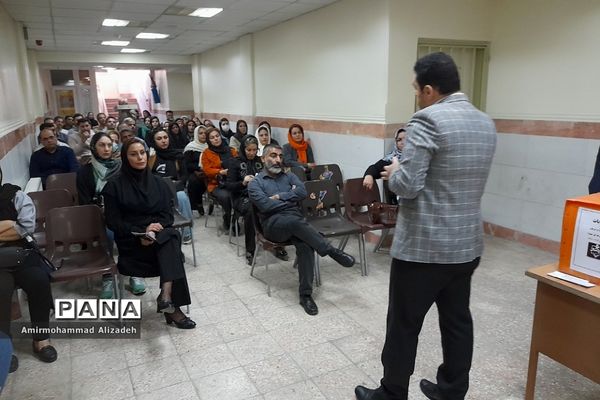 انتخابات انجمن اولیا و مربیان هنرستان حرفه‌ای شهدا شهریار