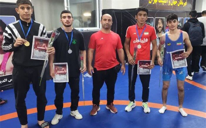 درخشش کشتی‌گیران فرنگی کار نوجوان ملارد در مسابقات قهرمانی استان تهران