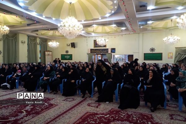 اولین جلسه انتخابات انجمن اولیا و مربیان در دبیرستان نمونه دولتی دخترانه دوره اول فرزانگان ناحیه ۲