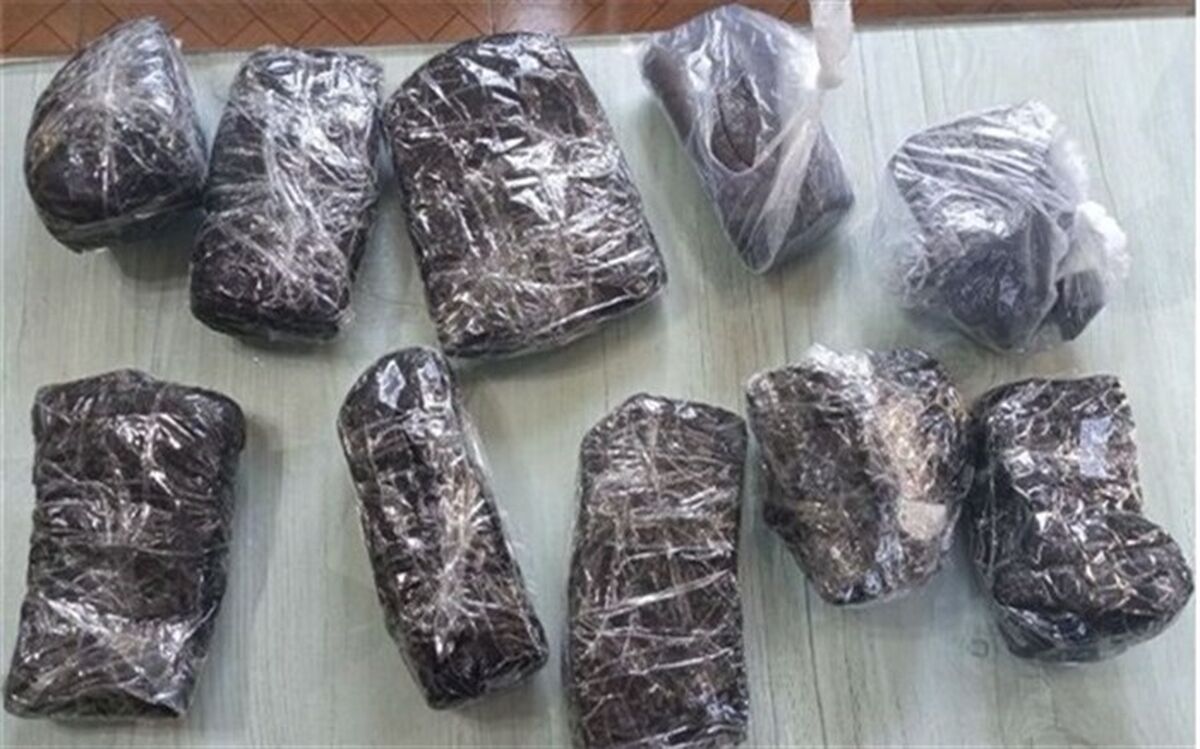 کشف ۱۱۷ بسته تریاک از معده یک سوداگر مرگ در غرب تهران