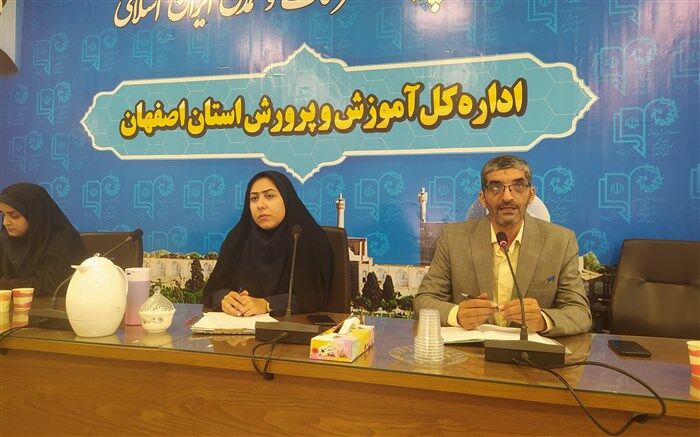 رسالت مهم در سازمان دانش آموزی آموزش نقش پذیری اجتماعی به دانش آموزان است