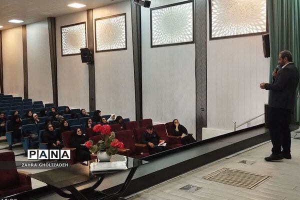 همایش آموزگاران و دبیران تربیت بدنی مدارس کهریزک