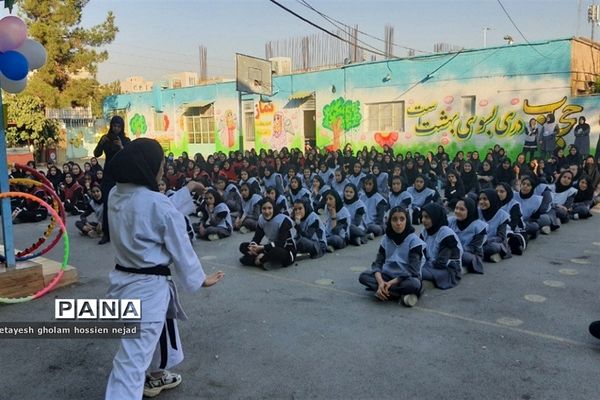 مسابقات ورزشی به‌مناسبت هفته تربیت‌بدنی در شهرستان‌قرچک