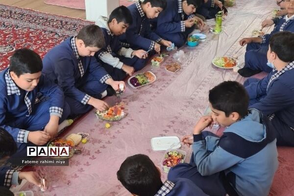 جشنواره غذا در مدارس رودهن