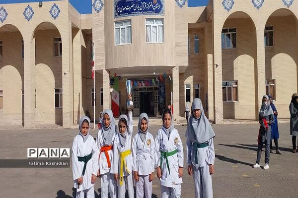المپیاد ورزشی دورن مدرسه‌ای دانش‌آموزان بافق