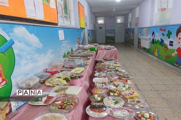 برگزاری جشنواره غذا در دبستان دخترانه فضیلت