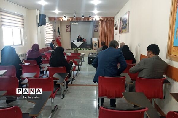 کارگاه توانمندسازی مدیران مدارس پیرامون حقوق ورزشی و درس تربیت‌بدنی  در رودهن