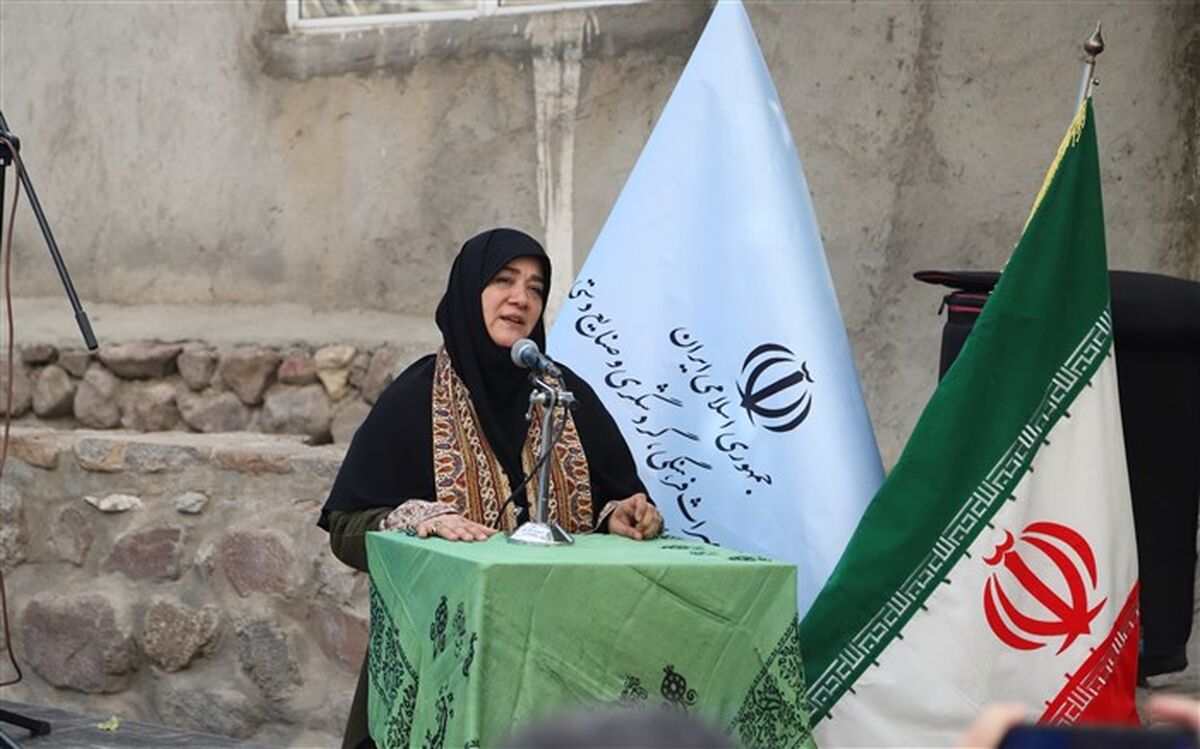 معیشت عزت آفرین کشور در گرو اقتصاد فرهنگ است