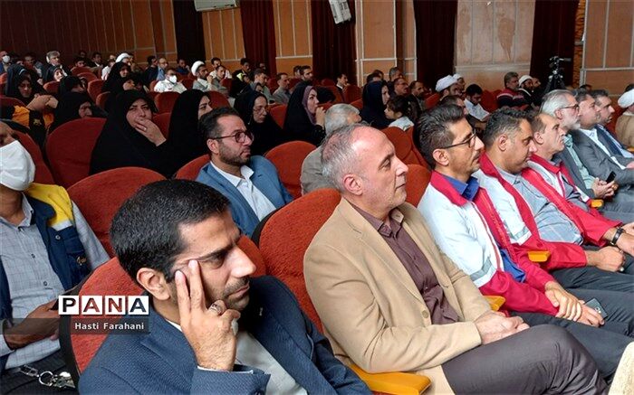 برگزاری جلسه جهاد تبیین برای مدیران و معاونان شهرستان قرچک/فیلم