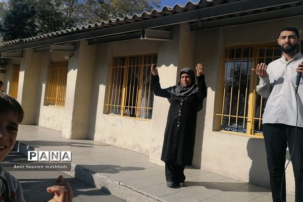 اعتراض و محکوم کردن جنایات صهیونیست  توسط دانش‌آموزان دبستان شهدای کریتون۲ رودهن