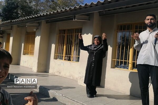 اعتراض و محکوم کردن جنایات صهیونیست  توسط دانش‌آموزان دبستان شهدای کریتون۲ رودهن