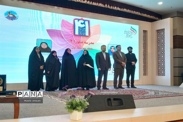 برگزاری مراسم تقدیر از دانش‌آموزان منتخب مسابقات فرهنگی هنری ناحیه ۷