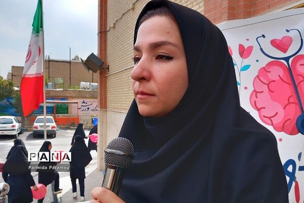 اجرای برنامه بهداشت‌روان در دبیرستان نشاط بهارستان‌2