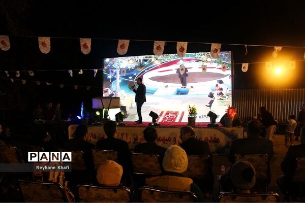 چهارمین جشنواره انار در روستای هدف گردشگری توچال