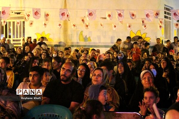 چهارمین جشنواره انار در روستای هدف گردشگری توچال